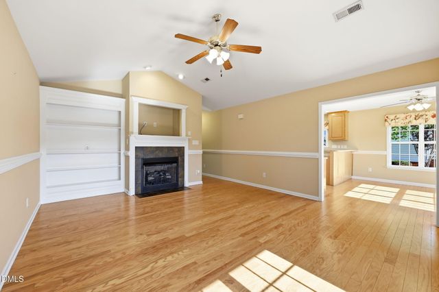 488 Pinecroft Drive, Clayton, NC 27520