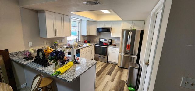 2120 W MARTIN STREET, Kissimmee, FL 34741