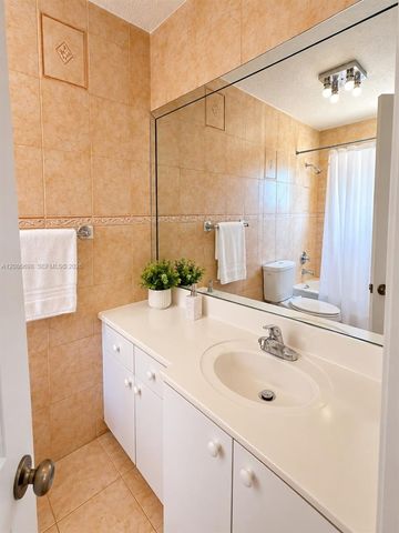 8010 NW 186th Terrace, Hialeah, FL 33015