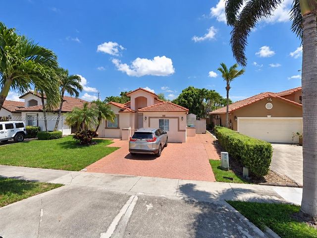 8010 NW 186th Terrace, Hialeah, FL 33015