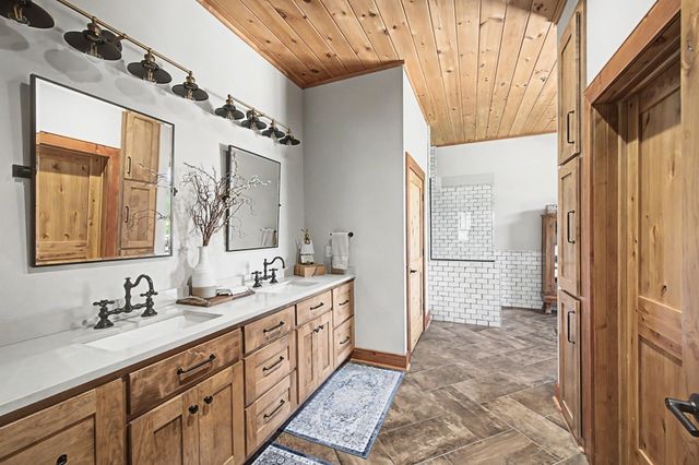 1397 Westfield Rd, Dickson, TN 37055