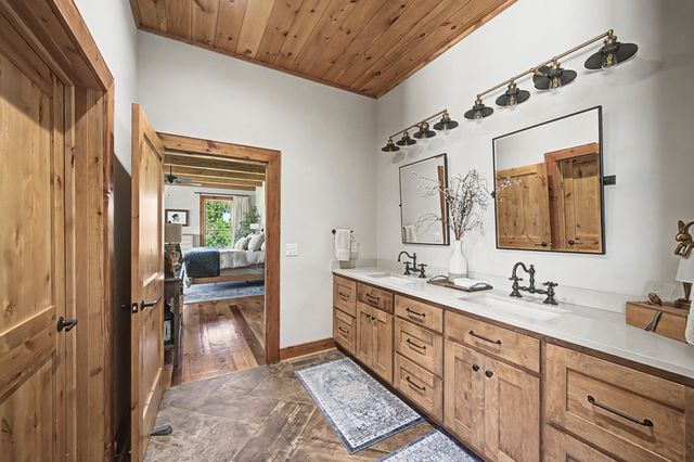 1397 Westfield Rd, Dickson, TN 37055