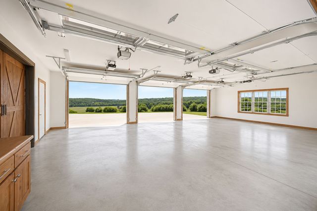 1397 Westfield Rd, Dickson, TN 37055