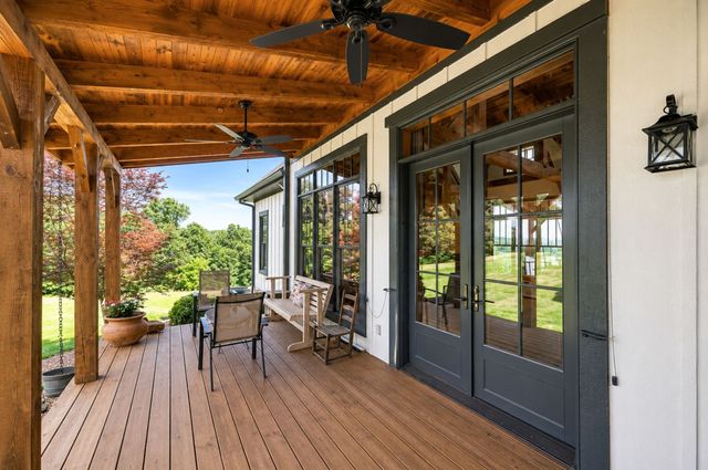 1397 Westfield Rd, Dickson, TN 37055