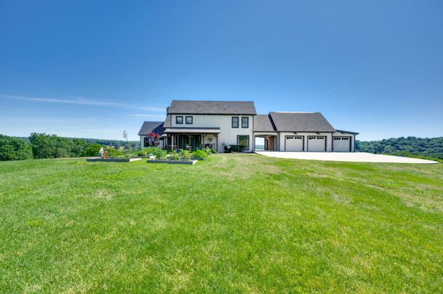 1397 Westfield Rd, Dickson, TN 37055