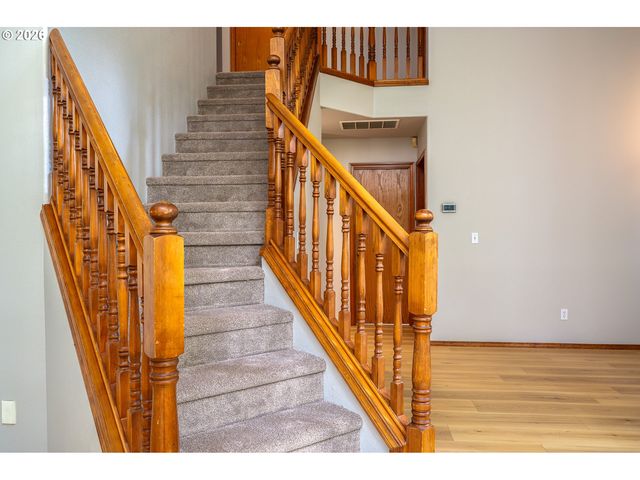 10905 Se HENDERSON St, Portland, OR 97266