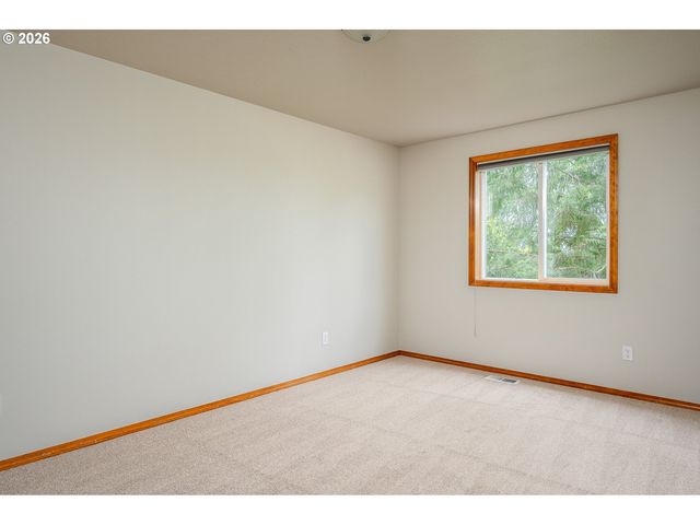 10905 Se HENDERSON St, Portland, OR 97266