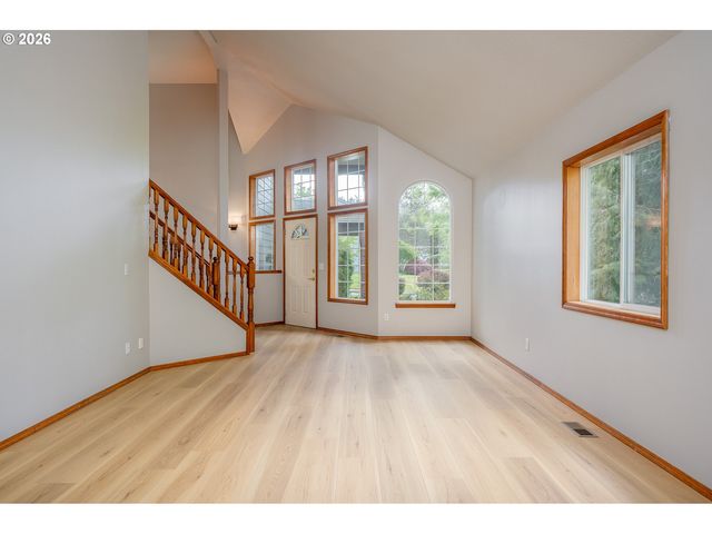 10905 Se HENDERSON St, Portland, OR 97266