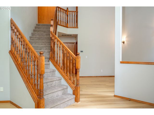10905 Se HENDERSON St, Portland, OR 97266