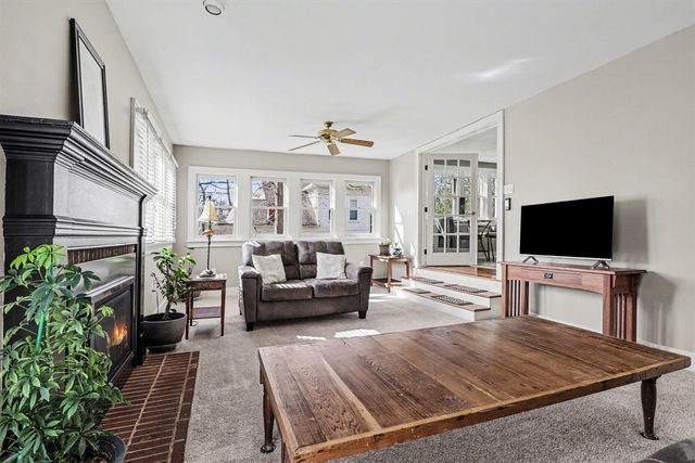 320 N Division Street, Marshall, MI 49068