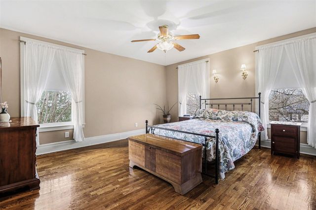 320 N Division Street, Marshall, MI 49068