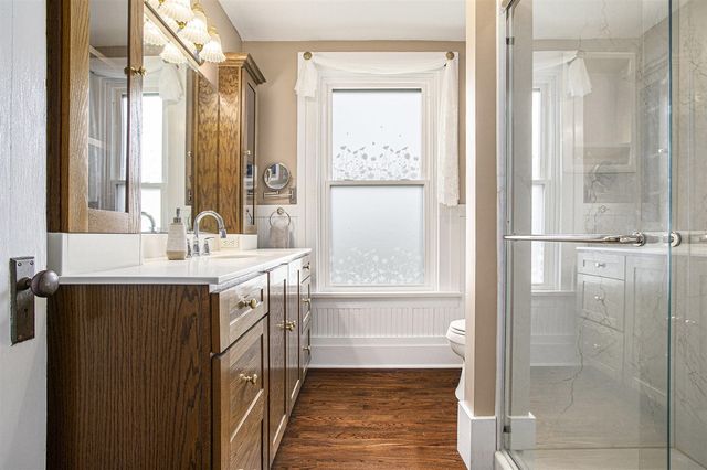 320 N Division Street, Marshall, MI 49068