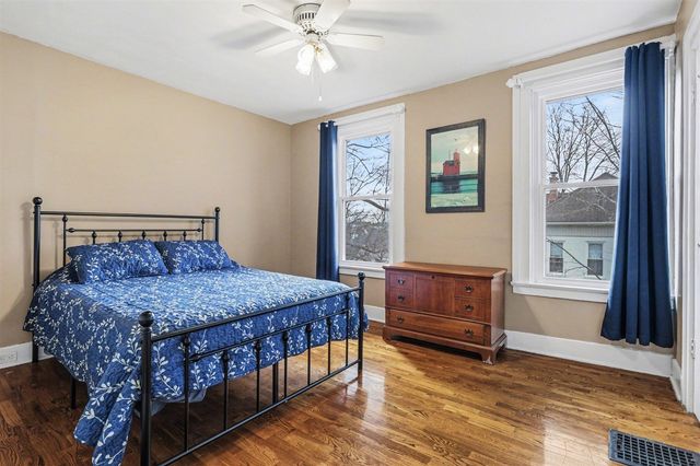 320 N Division Street, Marshall, MI 49068