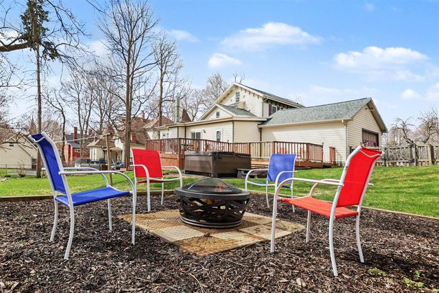 320 N Division Street, Marshall, MI 49068