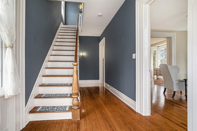 320 N Division Street, Marshall, MI 49068