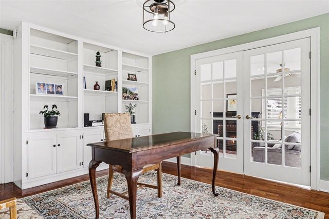 320 N Division Street, Marshall, MI 49068