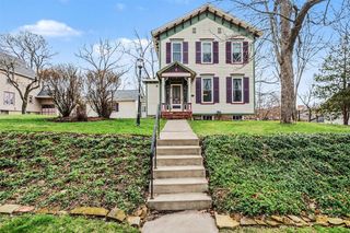 320 N Division Street, Marshall, MI 49068