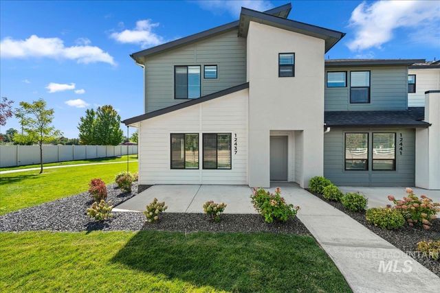12437 W Victory Rd, Boise, ID 83709 property photo