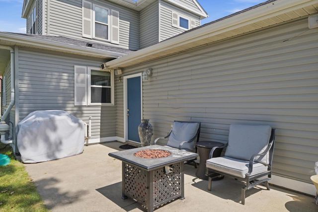 1222 Phoenix DRIVE, Waukesha, WI 53186