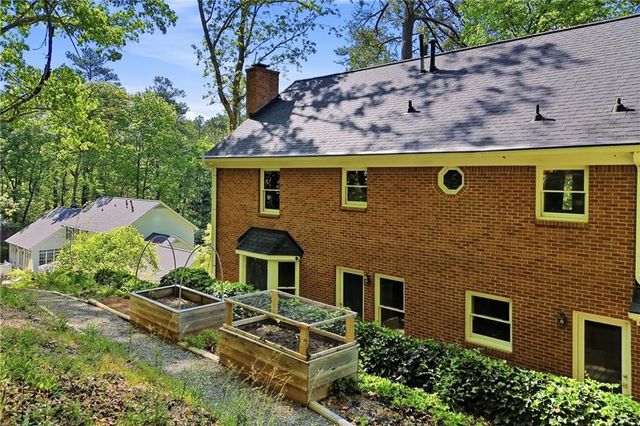 297 Breeze Hill Lane, Canton, GA 30114