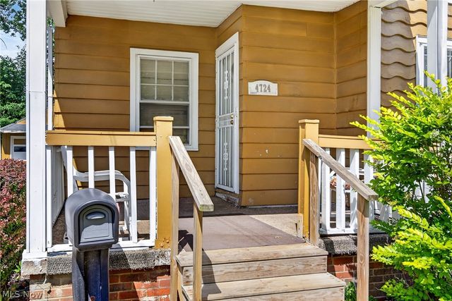 4724 Green Road, Warrensville Heights, OH 44128