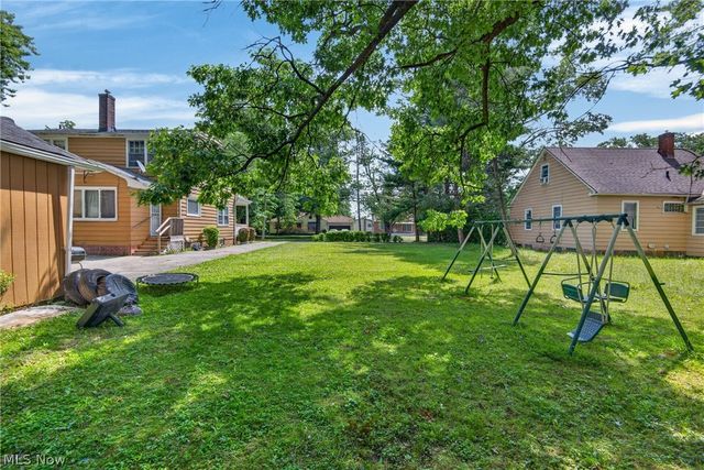 4724 Green Road, Warrensville Heights, OH 44128