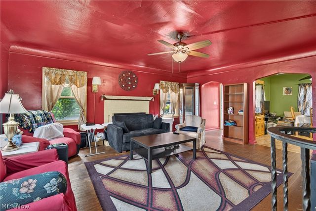 4724 Green Road, Warrensville Heights, OH 44128