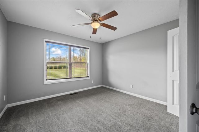 1689 Taurus Farm Rd, Lafayette, TN 37083