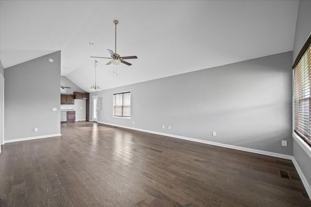 1689 Taurus Farm Rd, Lafayette, TN 37083