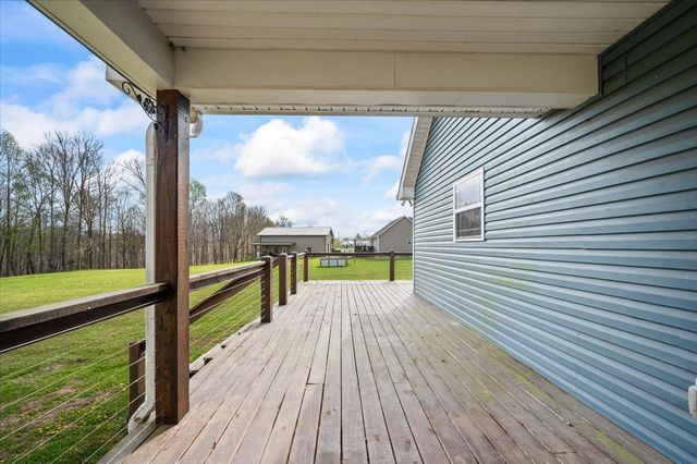 1689 Taurus Farm Rd, Lafayette, TN 37083