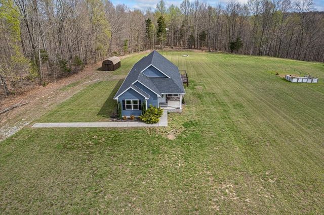 1689 Taurus Farm Rd, Lafayette, TN 37083