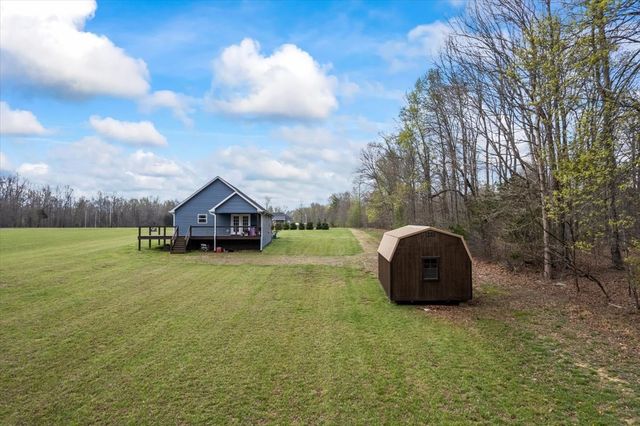 1689 Taurus Farm Rd, Lafayette, TN 37083