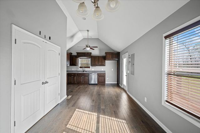 1689 Taurus Farm Rd, Lafayette, TN 37083