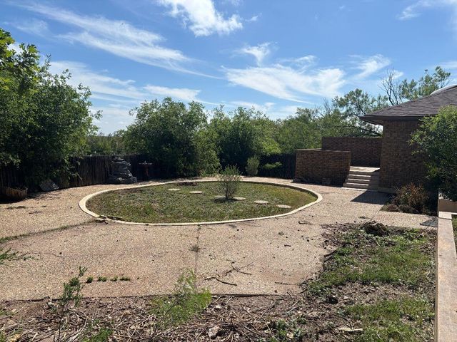 104 Edinburgh Road, San Angelo, TX 76901