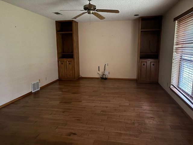 104 Edinburgh Road, San Angelo, TX 76901
