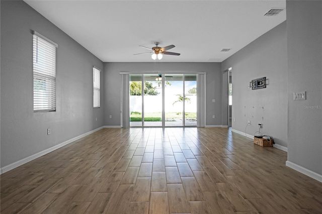 183 ARLINGTON SQUARE COURT, Haines City, FL 33844