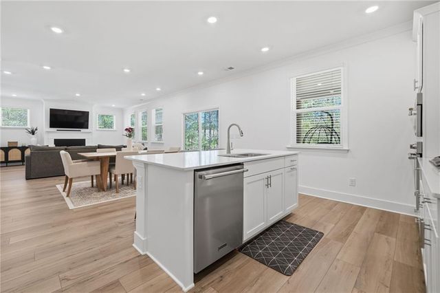 143 Meadow View Loop, Dallas, GA 30132