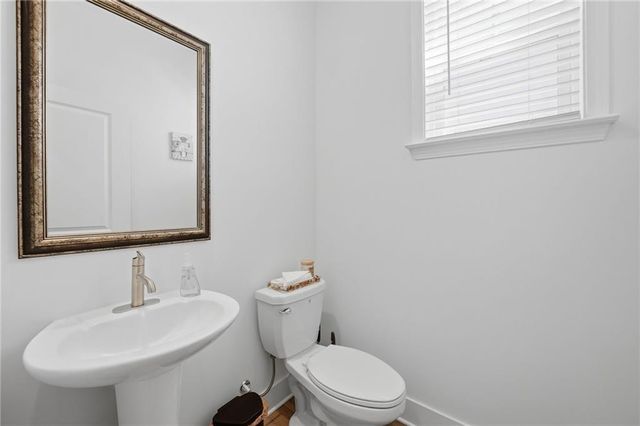 143 Meadow View Loop, Dallas, GA 30132