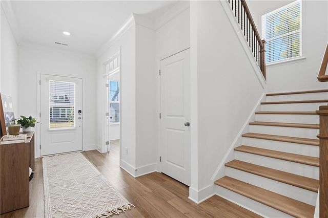 143 Meadow View Loop, Dallas, GA 30132