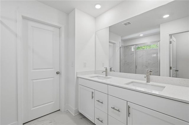 143 Meadow View Loop, Dallas, GA 30132