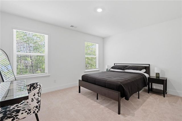 143 Meadow View Loop, Dallas, GA 30132