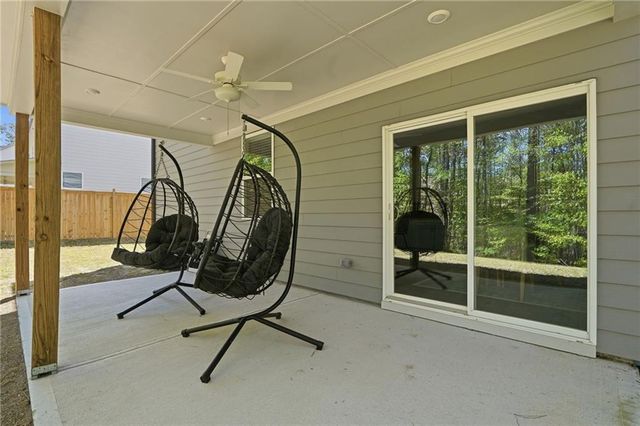 143 Meadow View Loop, Dallas, GA 30132