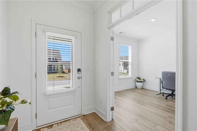 143 Meadow View Loop, Dallas, GA 30132