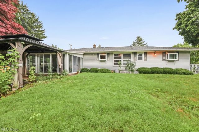 5260 Huckleberry Street NW, North Canton, OH 44720