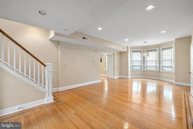 309 E GIRARD AVE, Philadelphia, PA 19125
