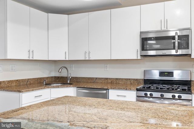 309 E GIRARD AVE, Philadelphia, PA 19125