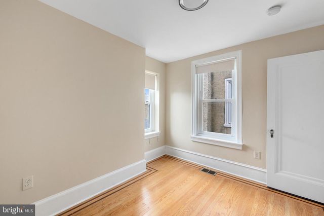 309 E GIRARD AVE, Philadelphia, PA 19125