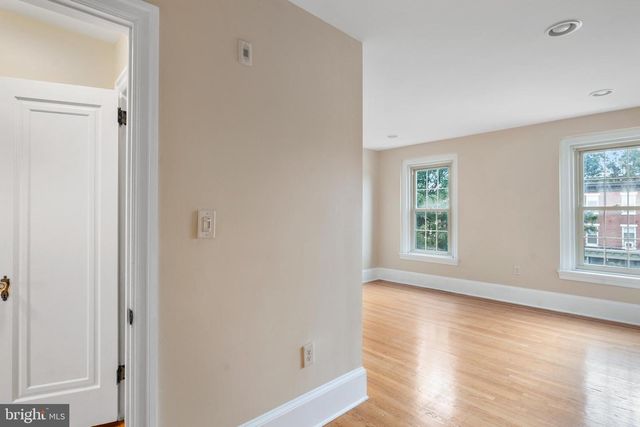 309 E GIRARD AVE, Philadelphia, PA 19125