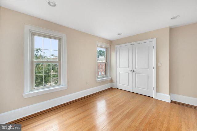 309 E GIRARD AVE, Philadelphia, PA 19125