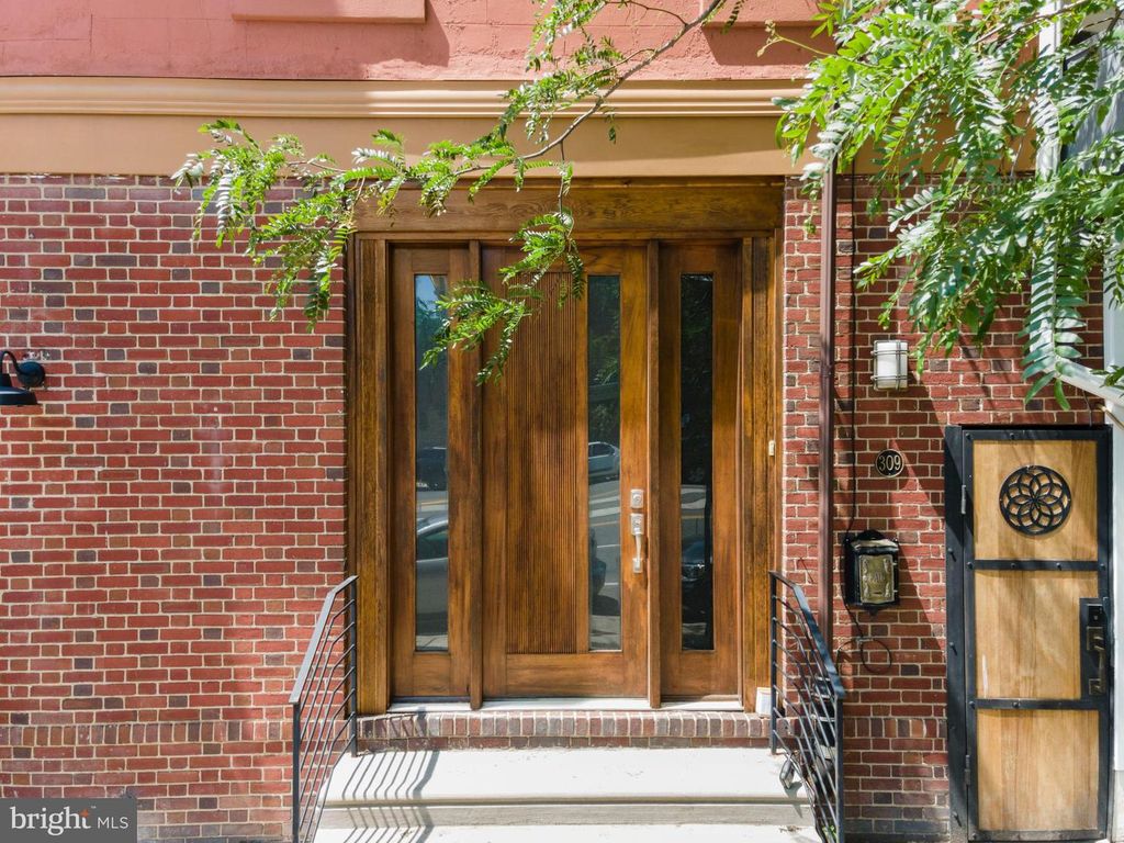 309 E GIRARD AVE, Philadelphia, PA 19125